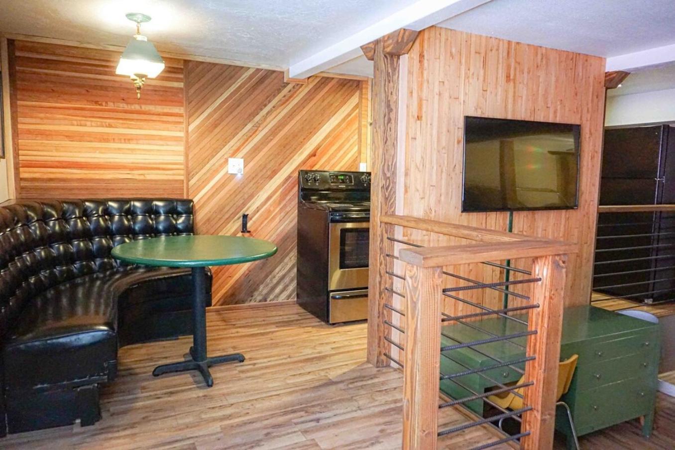Multi-family Mountain Getaway Hébergement de vacances Shaver Lake
